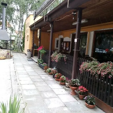 Vysehrad Nonstop Guest house